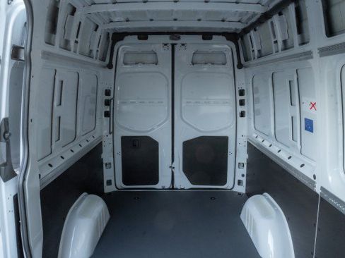 New 2025 Mercedes-Benz Sprinter 2500 image 13