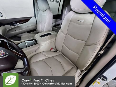 Used 2015 Cadillac Escalade ESV Premium AWD/4WD image 27
