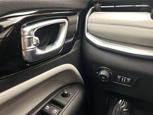 New 2026 Jeep Compass Limited AWD/4WD image 19