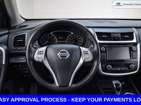 Used 2016 Nissan Altima 2.5 SL w/ 2.5 Technology Package image 12