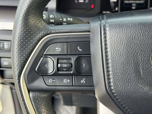 Used 2025 Toyota 4Runner SR5 image 11