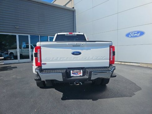 Used 2026 Ford F450 Lariat w/ FX4 Off-Road Package AWD/4WD image 9