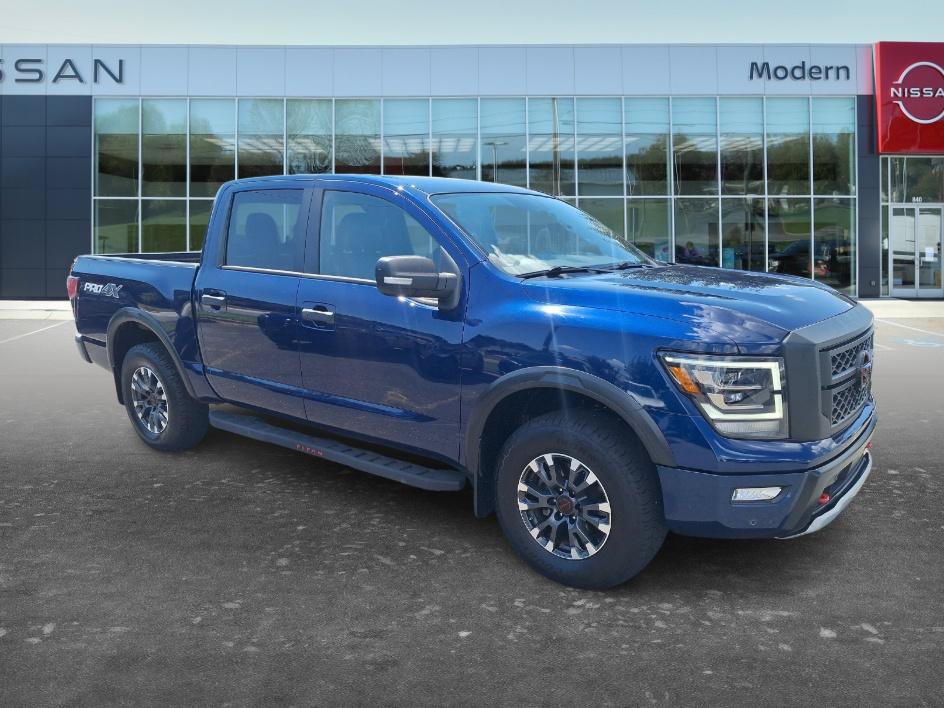 Used 2023 Nissan Titan PRO-4X w/ Pro-4x Convenience Package AWD/4WD image 3