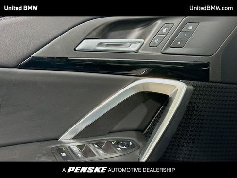 Used 2025 BMW X1 xDrive28i AWD/4WD image 3