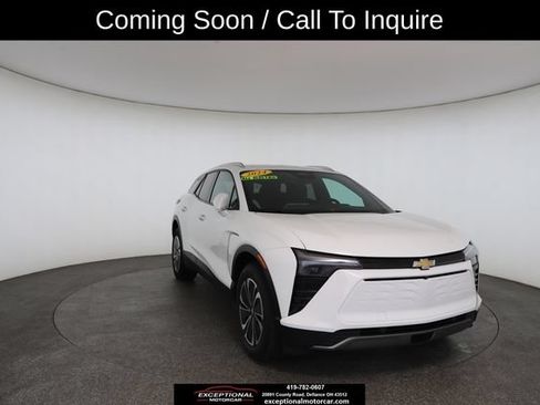 Used 2024 Chevrolet Blazer EV LT AWD/4WD image 29