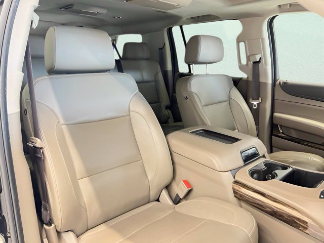 Used 2019 GMC Yukon XL SLT w/ Open Road Package AWD/4WD image 6