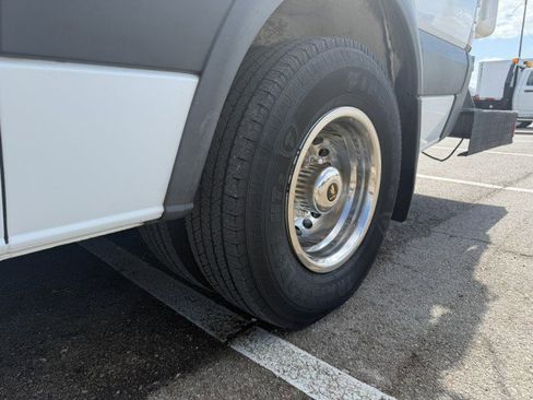 Used 2016 Mercedes-Benz Sprinter 3500 image 16