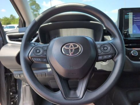 Used 2025 Toyota Corolla LE w/ Convenience Package FWD image 23