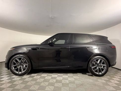 New 2026 Land Rover Range Rover Sport Dynamic SE AWD/4WD image 3