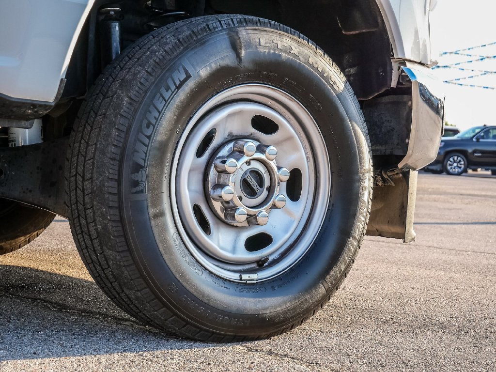 Used 2025 Ford F350 XL w/ XL Driver Assist Package AWD/4WD image 9