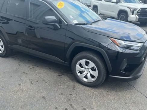 Used 2025 Toyota RAV4 LE FWD image 18