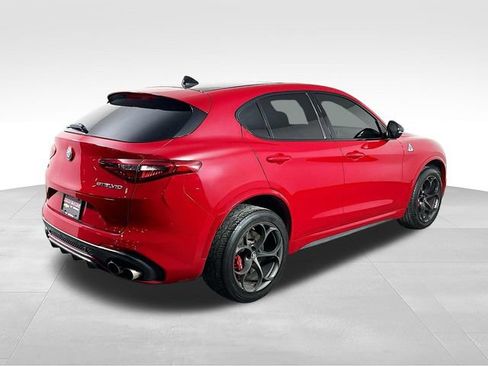 Used 2018 Alfa Romeo Stelvio Quadrifoglio w/ Driver Assist Dynamic Package AWD/4WD image 7