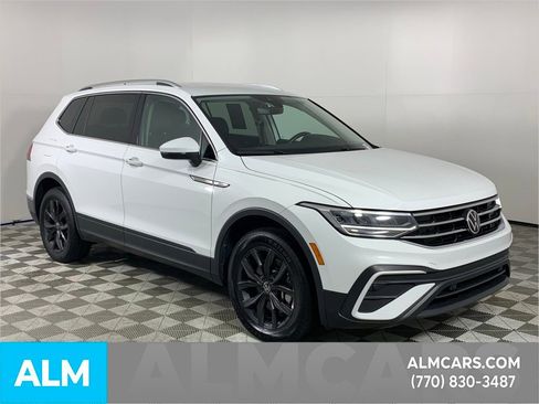 Used 2024 Volkswagen Tiguan SE image 11