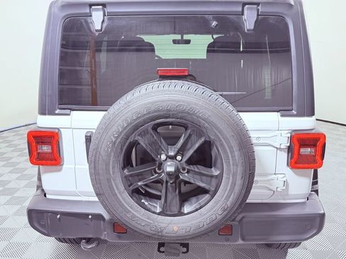 Used 2022 Jeep Wrangler Unlimited Sport AWD/4WD image 4