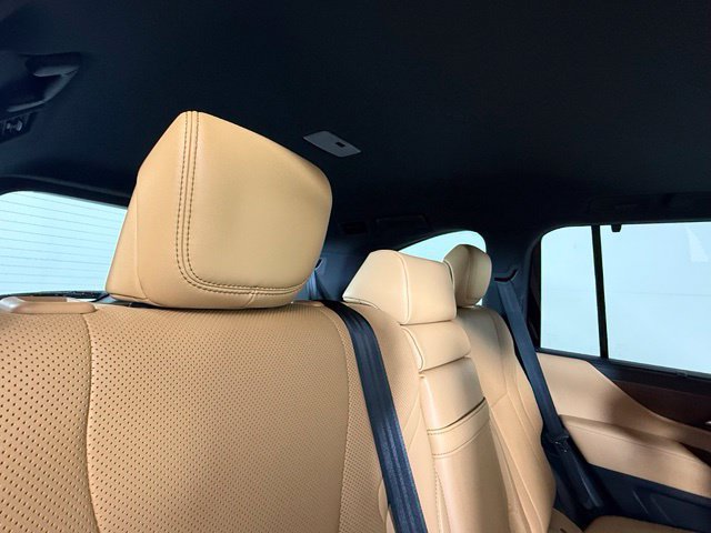 Used 2023 Lexus LX 600 4WD w/ Accessory Package (Z1) image 29