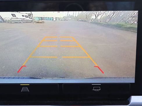 Used 2025 Chevrolet Silverado 1500 LT image 10