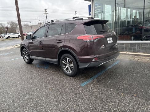 Used 2017 Toyota RAV4 XLE image 11