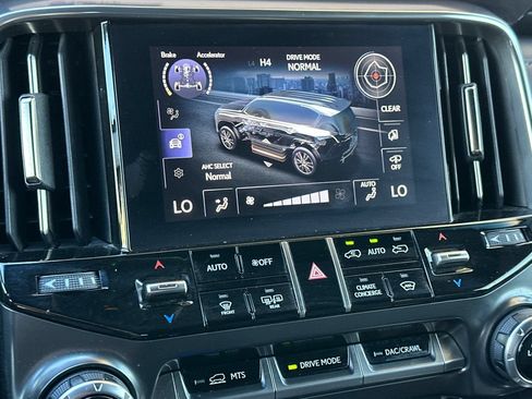 Used 2024 Lexus LX 600 F Sport AWD/4WD image 22