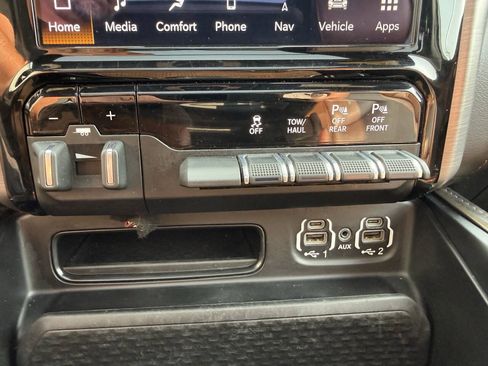 Used 2022 RAM 1500 Limited w/ Body-Colour Bumper Group AWD/4WD image 21