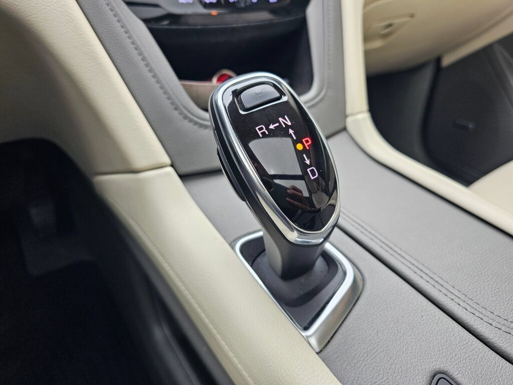 Used 2018 Cadillac XT5 Premium Luxury AWD/4WD image 33