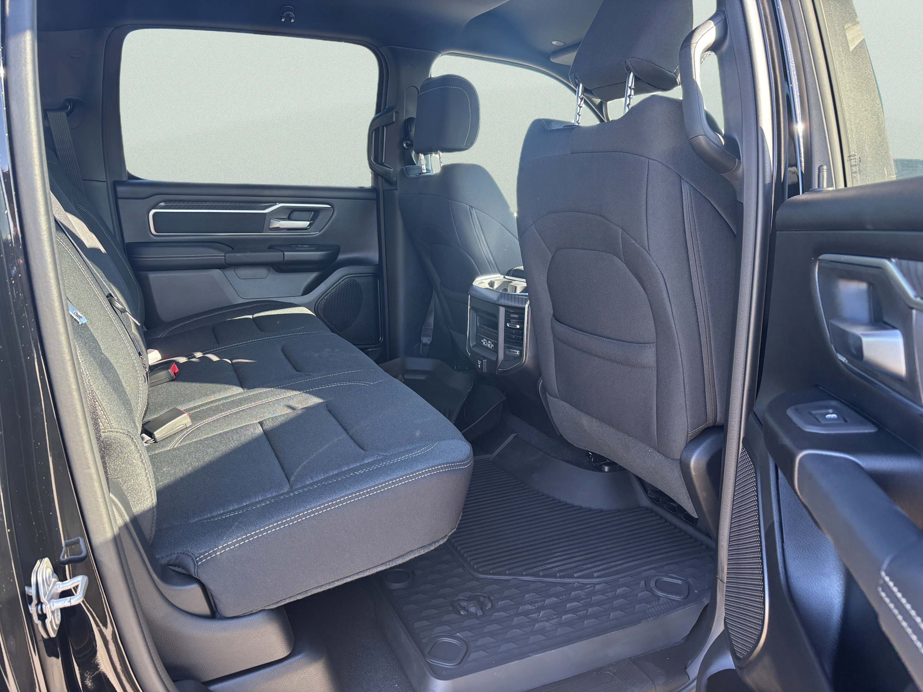 Used 2025 RAM 1500 Big Horn AWD/4WD image 14