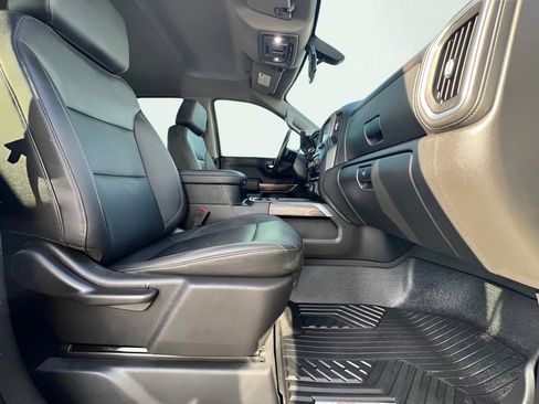 Used 2021 Chevrolet Silverado 1500 LT Trail Boss w/ Convenience Package II image 34