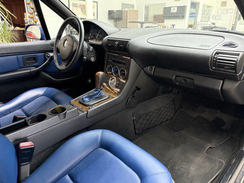 Used 2001 BMW Z3 2.5i RWD image 13