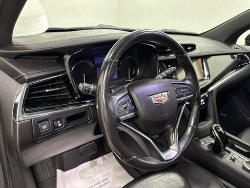Used 2020 Cadillac XT6 Premium Luxury AWD/4WD image 9