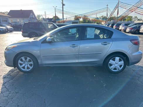 Used 2013 MAZDA MAZDA3 i SV image 4