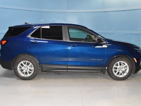 Used 2022 Chevrolet Equinox LT FWD image 20