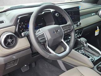 New 2026 Chevrolet Colorado ZR2 AWD/4WD video 3