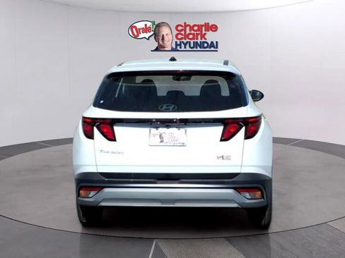 New 2026 Hyundai Tucson SE FWD image 4
