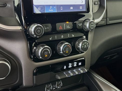 New 2026 RAM 1500 Big Horn AWD/4WD image 15