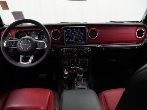 Used 2023 Jeep Wrangler Unlimited Rubicon 4xe AWD/4WD image 30