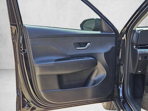 Used 2026 Hyundai Kona SEL Premium FWD image 10