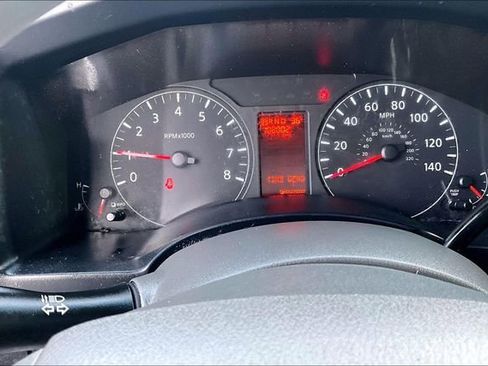 Used 2021 Nissan NV 3500 SV image 12