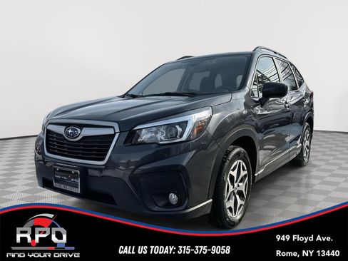 Used 2019 Subaru Forester Premium w/ All-Weather Package image 1