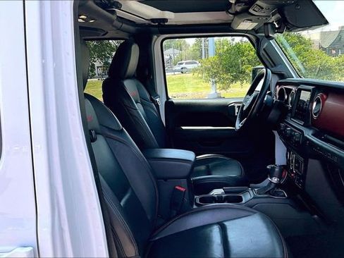 Used 2019 Jeep Wrangler Unlimited Rubicon AWD/4WD image 28