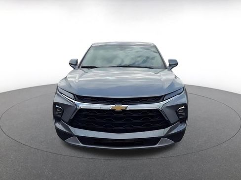 Used 2025 Chevrolet Blazer LT FWD image 4