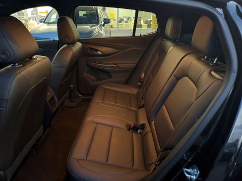 Used 2025 Buick Envista Sport Touring image 21