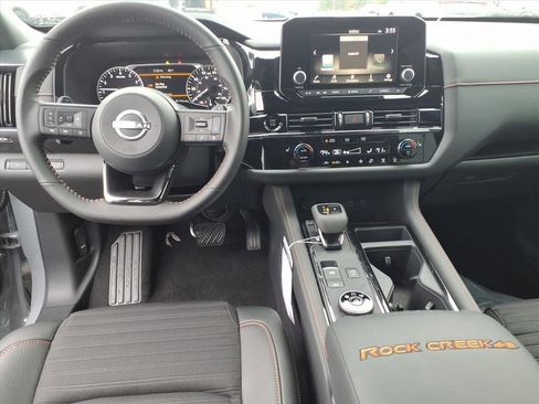 New 2025 Nissan Pathfinder Rock Creek image 9