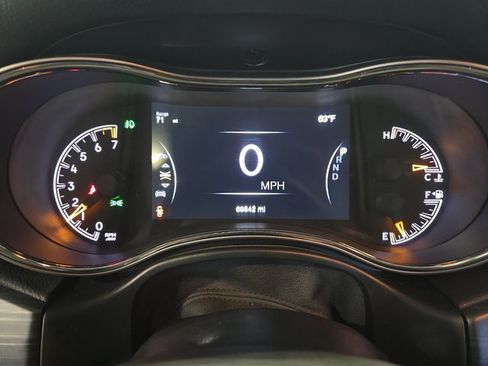 Used 2021 Jeep Grand Cherokee Laredo image 22