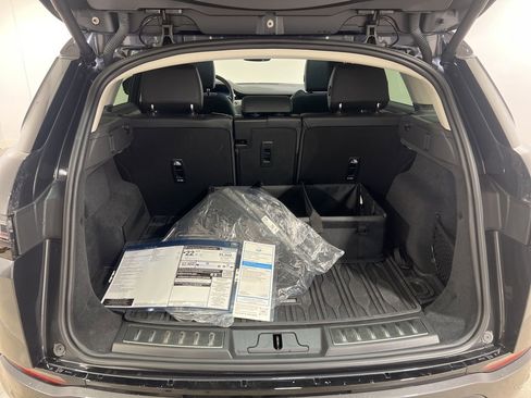 Used 2025 Land Rover Range Rover Evoque Dynamic SE image 29