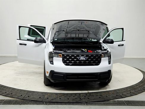 New 2026 Ford Maverick XL image 10