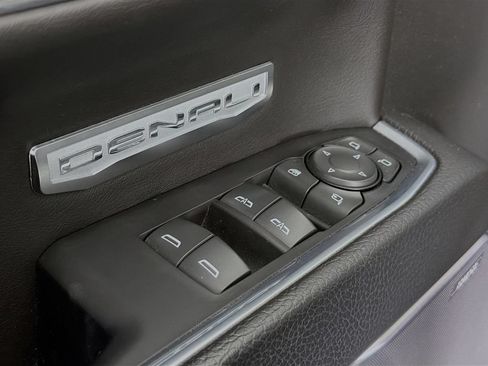 Used 2022 GMC Sierra 1500 Denali AWD/4WD image 23