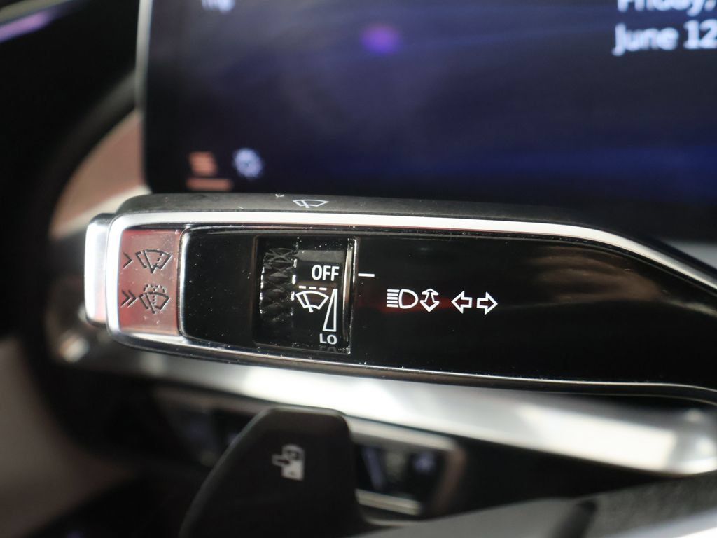 Used 2024 Cadillac Lyriq Sport RWD image 46