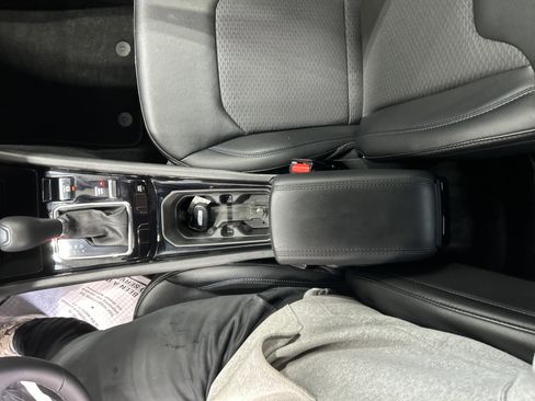 New 2026 Jeep Compass Latitude AWD/4WD image 14