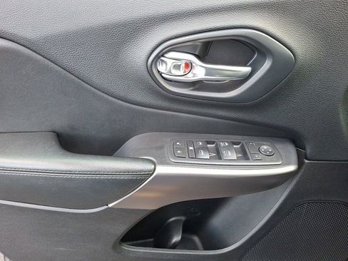 Certified 2020 Jeep Cherokee Latitude Lux w/ Quick Order Package 26H Lux image 14