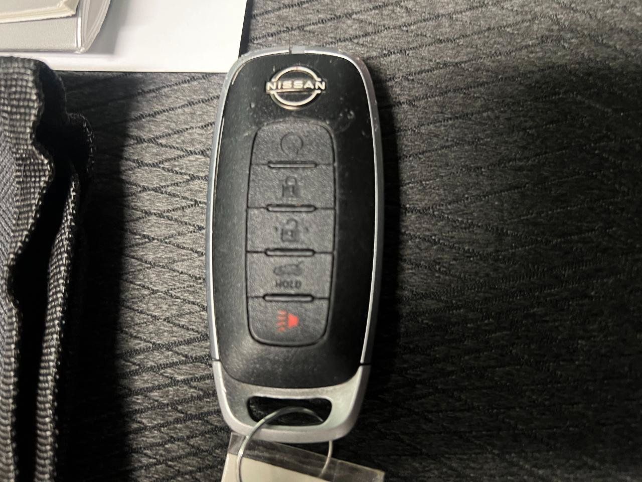 Used 2024 Nissan Rogue SV FWD image 45