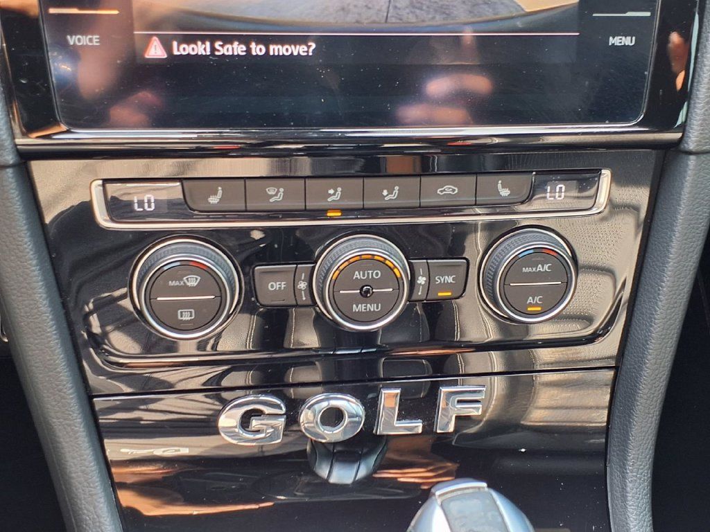 Used 2019 Volkswagen Golf R 4-Door AWD/4WD image 11